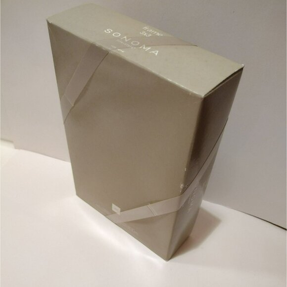 3D Flamingo Picture Frame, Sonoma, NEW in Box, Fits 3x3 Photo, Beachy Tropical - Picture 6 of 7